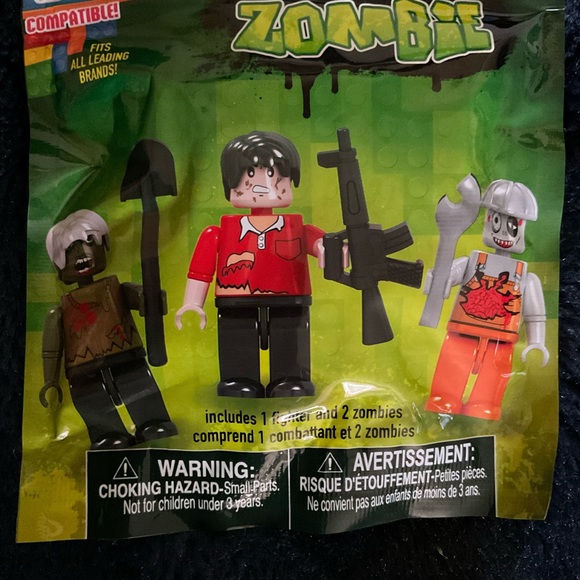 NEW Make-It Blocks Zombie Mini Action Figures Kids Toys - Picture 2 of 3